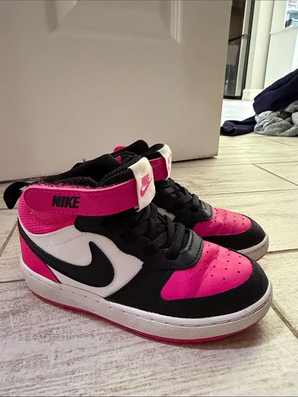 9C Nike Kids High-Top Sneakers in Pink, Black & White